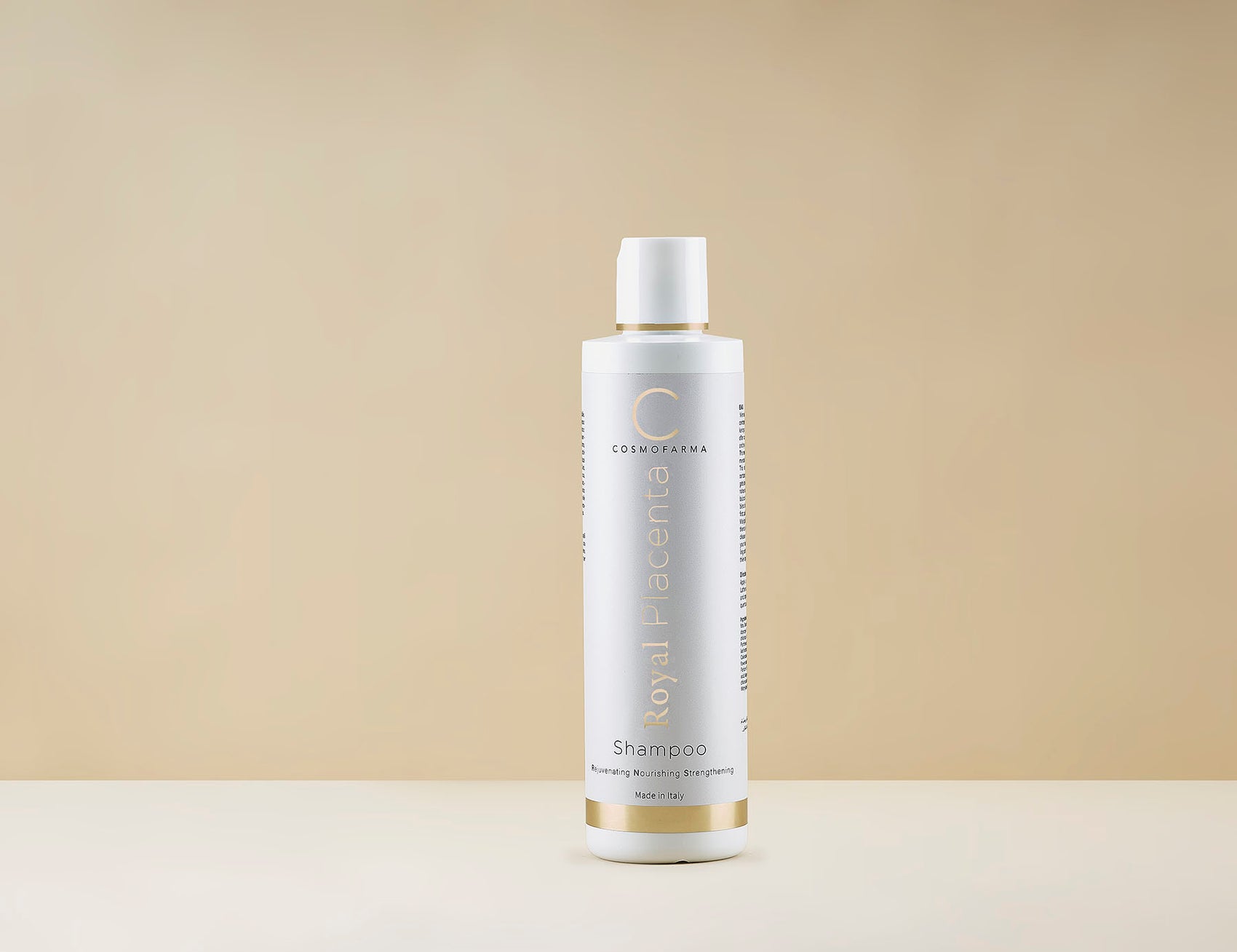 COSMOFARMA ROYAL PLACENTA NOURISHING SHAMPOO WITH SOY PLACENTA EXTRACT 250 ML MADE IN ITALY